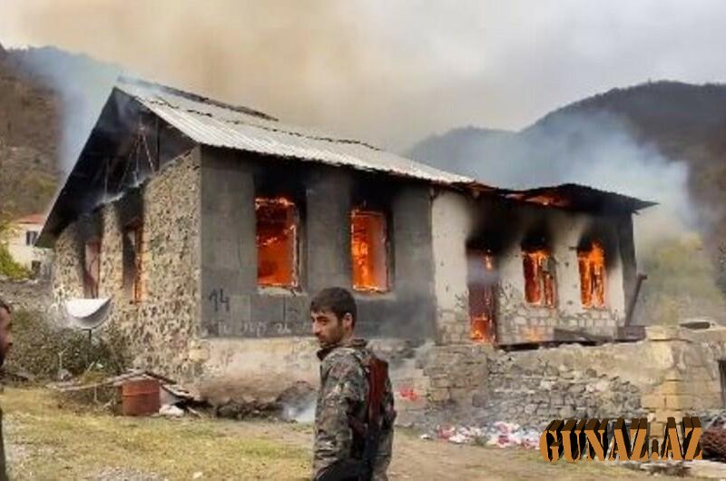 BBC: Ermənilər evlərə od vurub ərazini tərk edirlər
