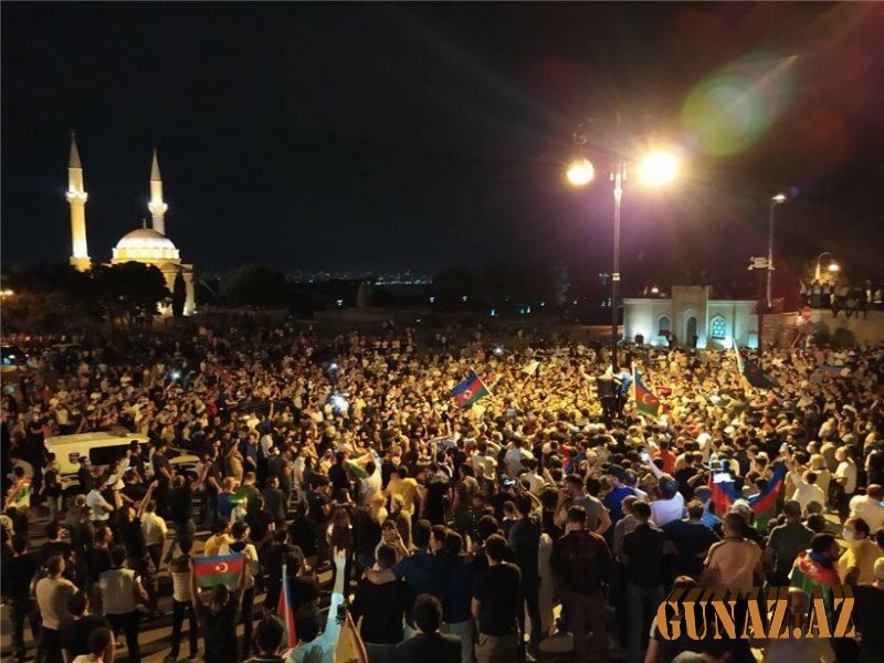 MM-ə qanunsuz daxil olan daha 15 nəfər azadlığa buraxıldı