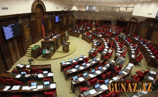 Parlament Nikolun impiçment müzakirəsindən imtina etdi