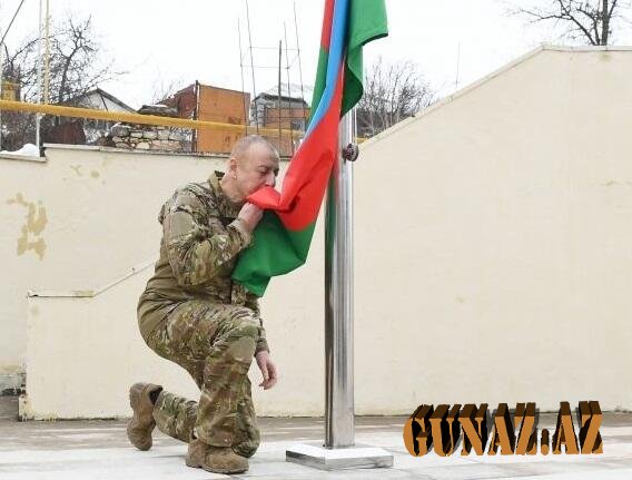 Hadrutda Milli Bayrağımız UCALDI-FOTO