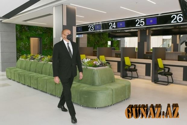 İlham Əliyev Bakıda yeni DOST mərkəzinin açılışında - FOTO