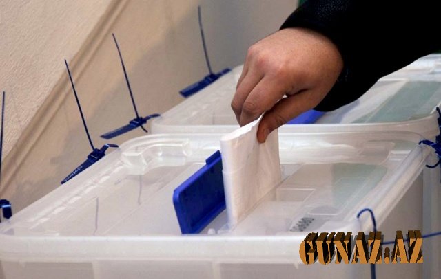 Qırğızıstanda referendum baş tutub