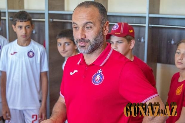 Erməni baş məşqçi və klub funksioneri rusiyalı hücumçunu MÖHKƏM DÖYÜBLƏR