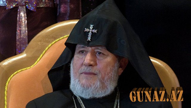 “Ermənistan çox ağır və çətin anlarını yaşayır” – Erməni katolikosu