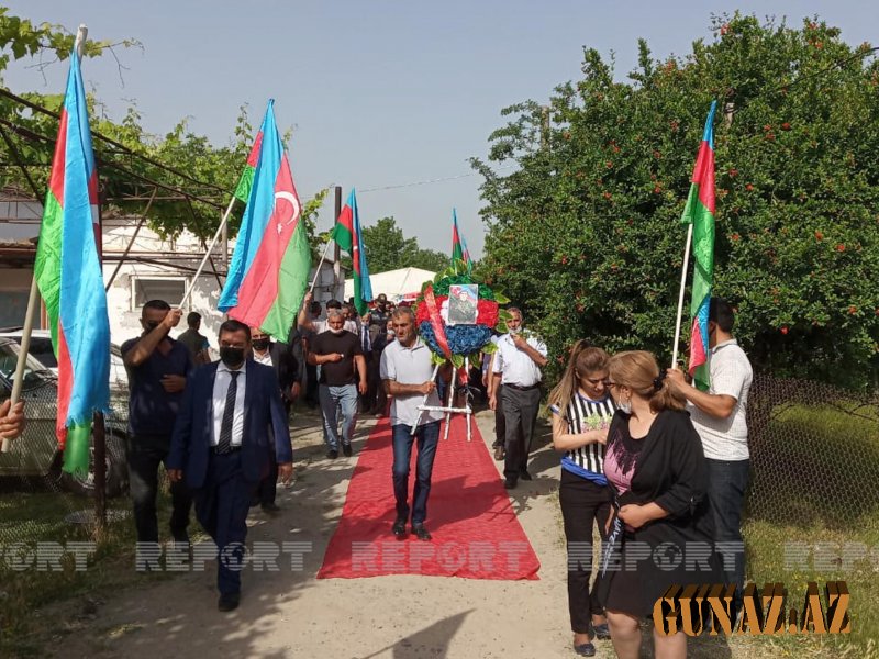 Vətən müharibəsi şəhidinin cənazəsi Bakıya gətirilir-FOTOlar