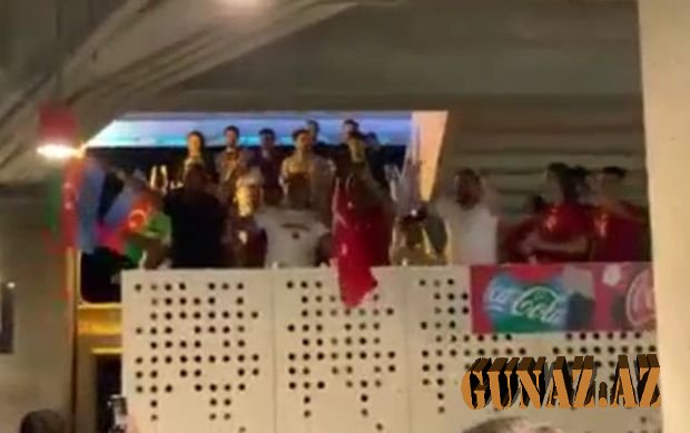 Qazilərimizə türk azarkeşlərinin coşqulu reaksiyası - VİDEO