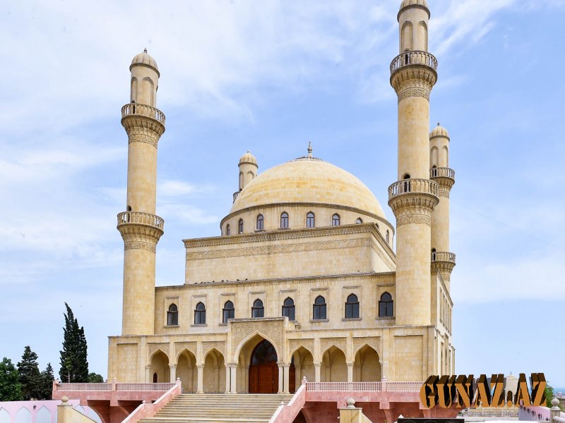 Məscid qalmaqalı ilə bağlı RƏSMİ AÇIQLAMA