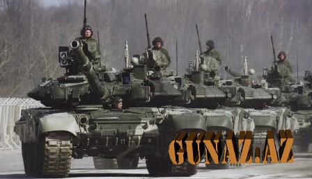 Rus tankları Əfqanıstan sərhədində