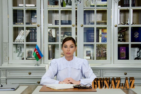 Doğum gününü xalqı ilə keçirən BİRİNCİ XANIM