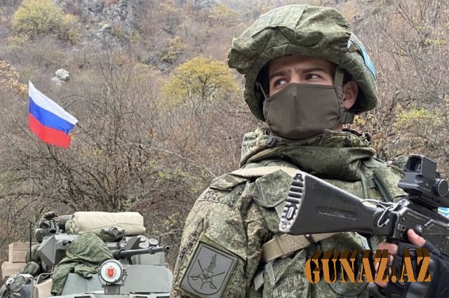 Rus əsgərləri sərhəddə- Nə baş verir?