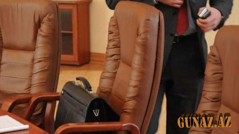 Müdafiə Naziri partlayışa görə istefaya gedib