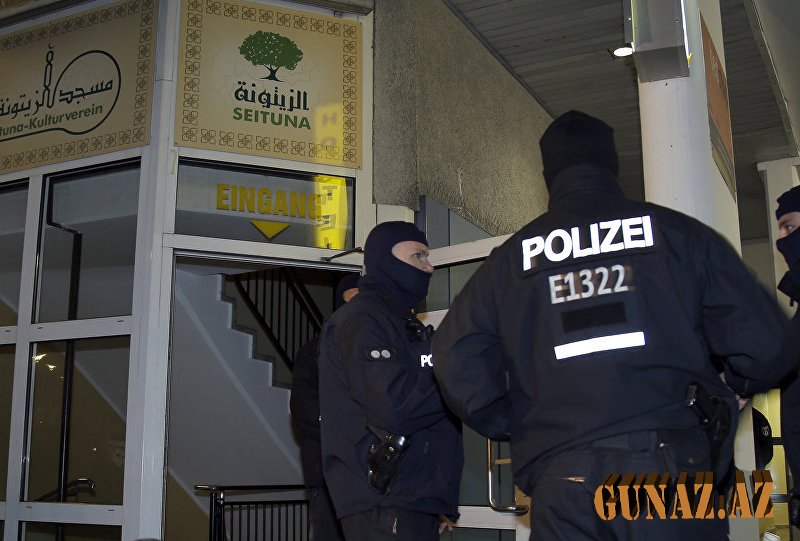 Fransada naməlum şəxs polislərə atəş açdı
