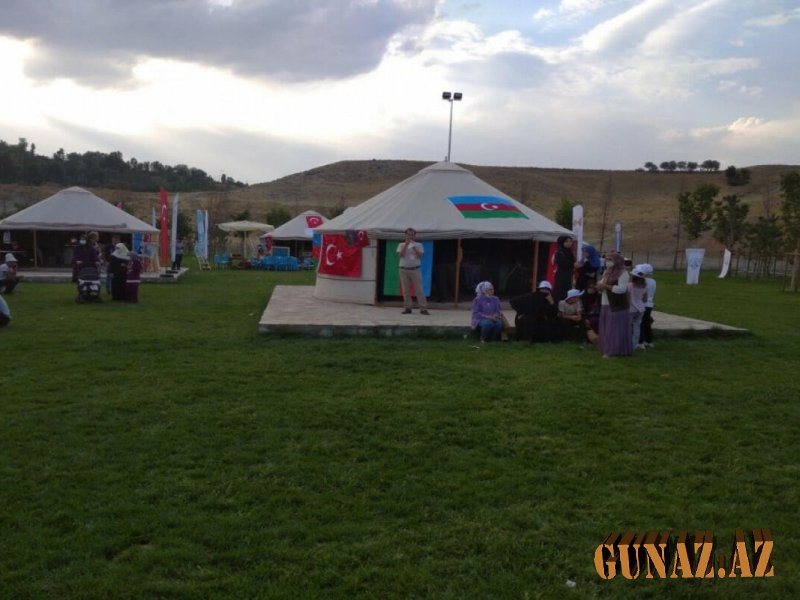 Malazgirtdə Azərbaycan çadırı qurulub