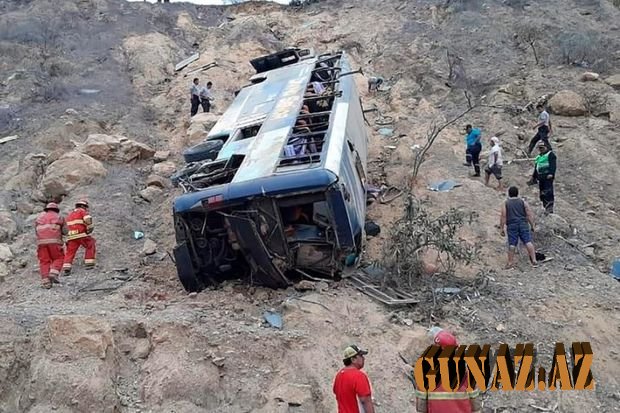 Avtobus dərəyə aşdı: ÇOXLU ÖLÜ VƏ YARALILAR VAR