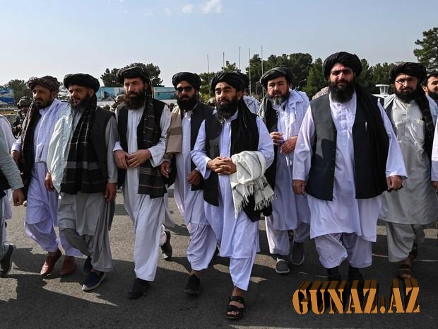 “Taliban” ilk vizanı “Əfqanıstan Əmirliyi” kimi verdi - FOTO