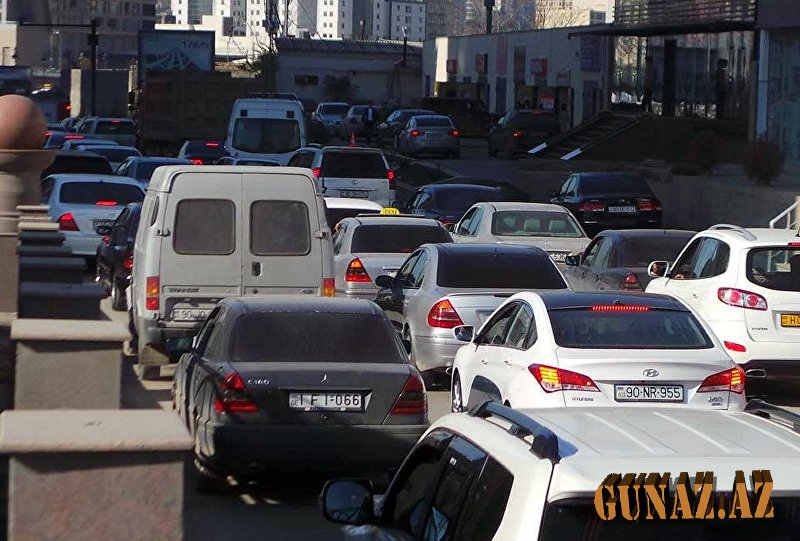 Bakıda bu yollarda güclü tıxac var- SİYAHI