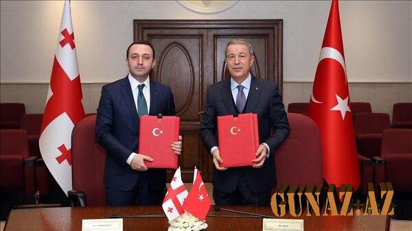 Hulusi Akar Tiflisdə: Qaribaşvili ilə görüşdü...