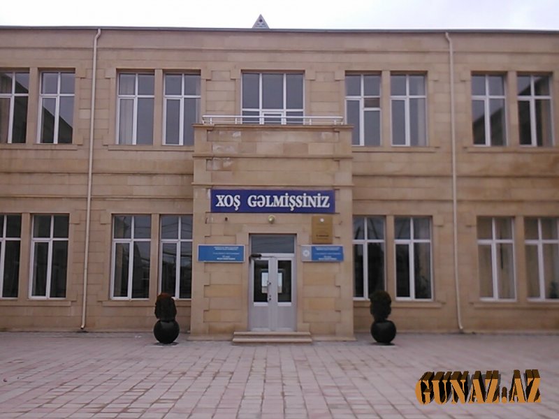 Azərbaycanda məktəbə hücum etdilər