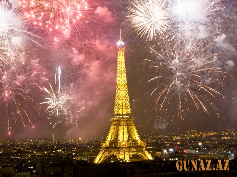 Parisdə yeni il keçirmək istəyənlərin NƏZƏRİNƏ