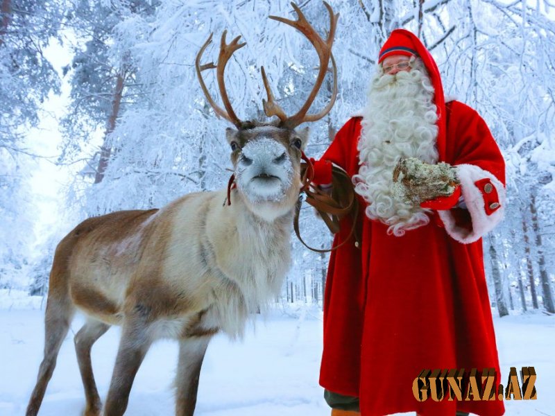 Santa Claus hədiyyələrini də götürüb səyahətə başladı