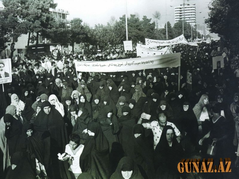 Qırx üçüncü ildönümü ərəfəsində İran İslam İnqilabının nəaliyyətlərinə bir baxış Qırx üçüncü ildönümü ərəfəsində İran İslam İnqilabının nəaliyyətlərinə bir baxış