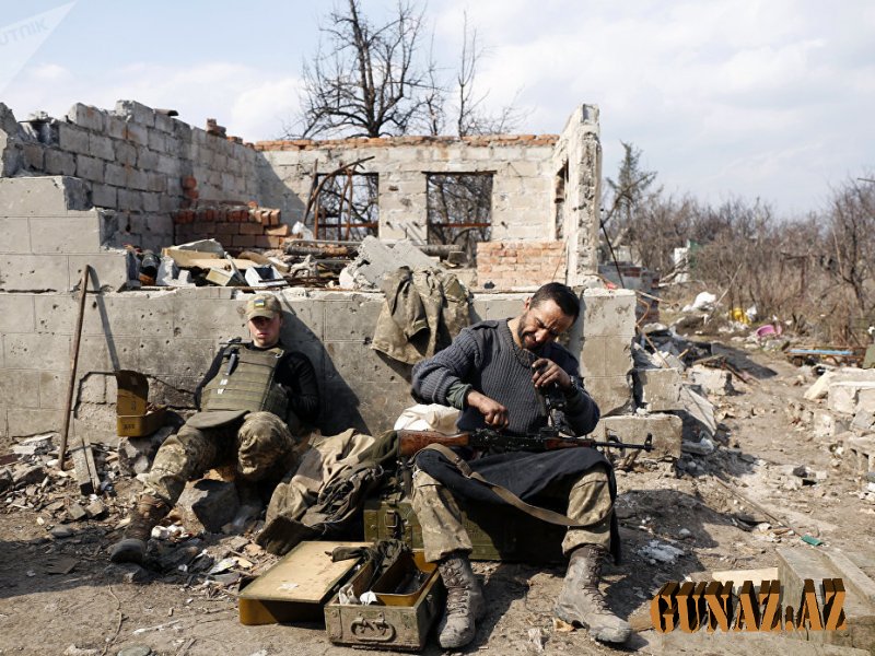 Ukrayna ordusu ruslardan 10 tankı qənimət götürdü