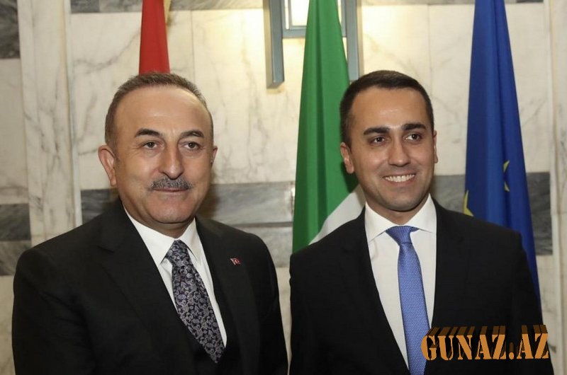 Türkiyə və İtaliya XİN rəhbərləri Ukraynanı müzakirə ediblər