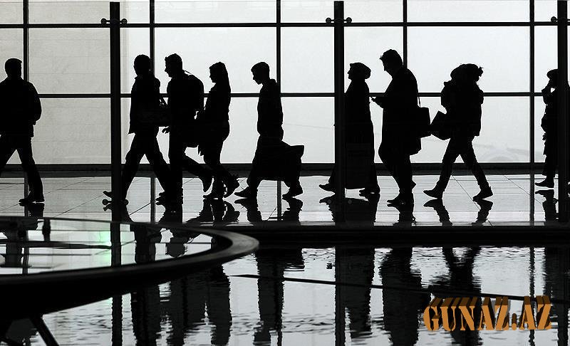 Bir ayda 3,7 milyon insan Ukraynanı tərk etdi