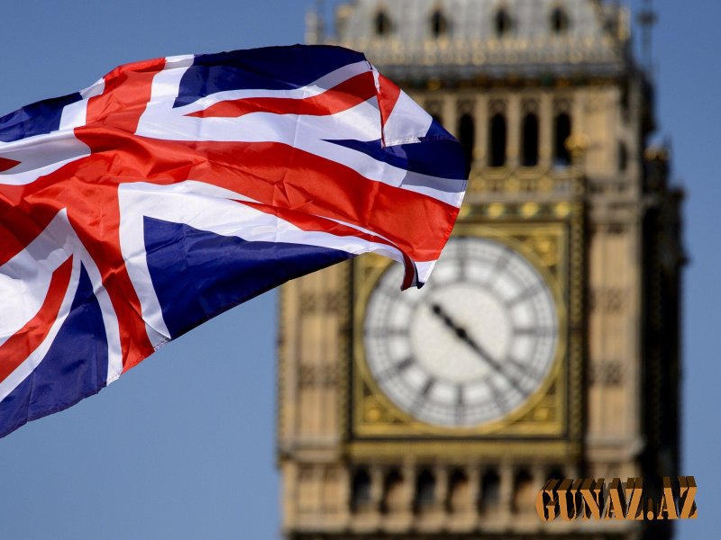 Britaniya bu rusiyalıya qarşı sanksiyaları ləğv etdi