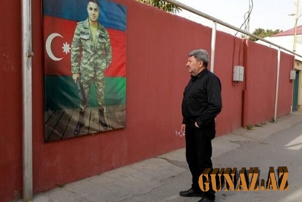 "3 aydır Ədliyyə Nazirliyi məni get-gələ salıb" - Şəhid atası