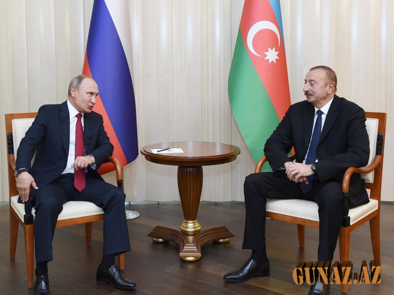 İlham Əliyev və Putin telefonla danışıb