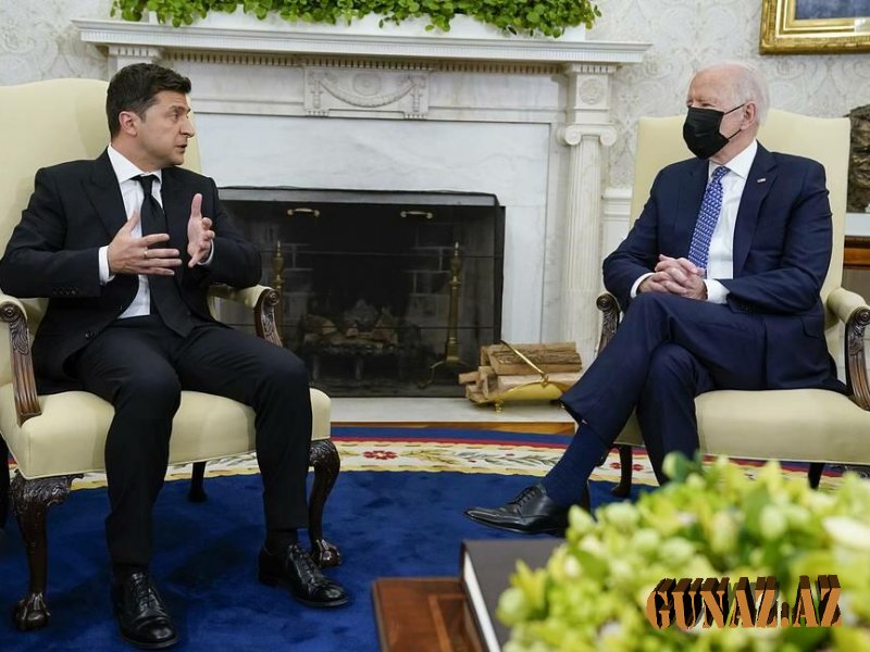 Bayden Zelenski ilə danışdı