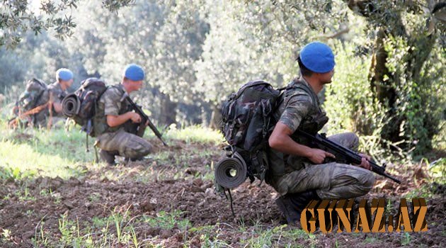 Türkiyə hərbçiləri atəşə tutuldu: yaralılar var