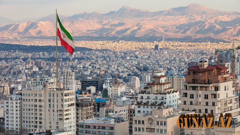 İranda polis zabiti güllələndi
