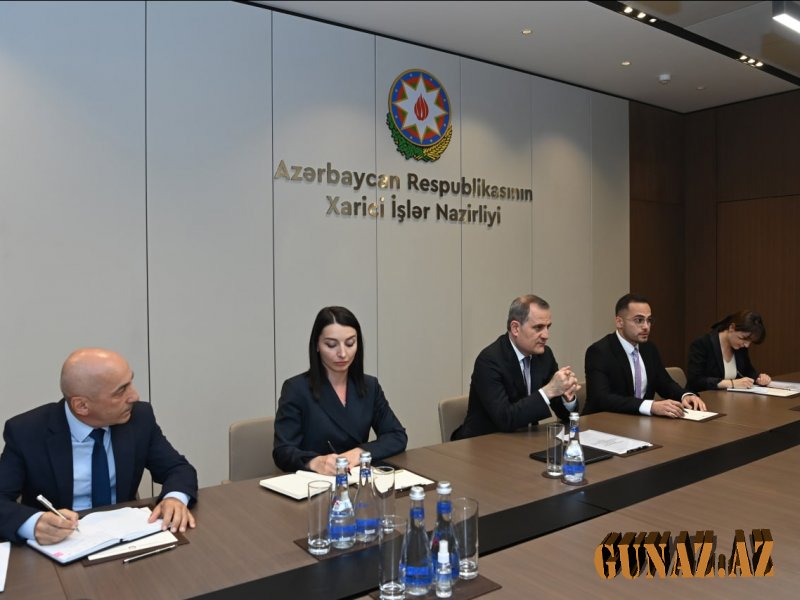 Ceyhun Bayramov paraqvaylı deputatlarla görüşdü - FOTO
