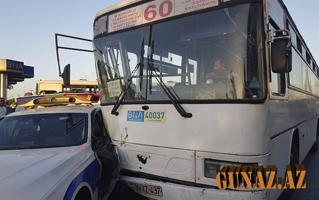 Bakıda marşrut avtobusu DYP avtomobilinə çırpıldı