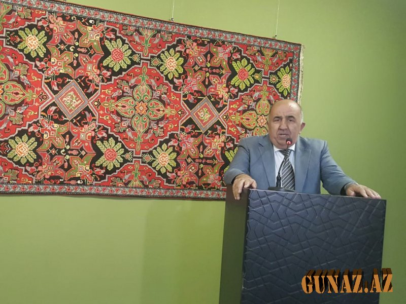 "Ləmpə" xalçasının təqdimatı keçirildi