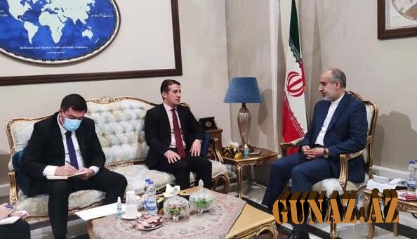 Səfirimiz İran XİN rəsmisi ilə görüşüb
