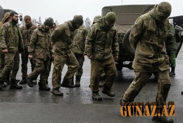 Rusiya ukraynalı hərbi əsirləri geri qaytardı