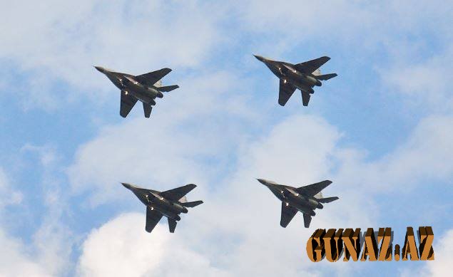 Rus pilotlardan Ermənistana dəstək