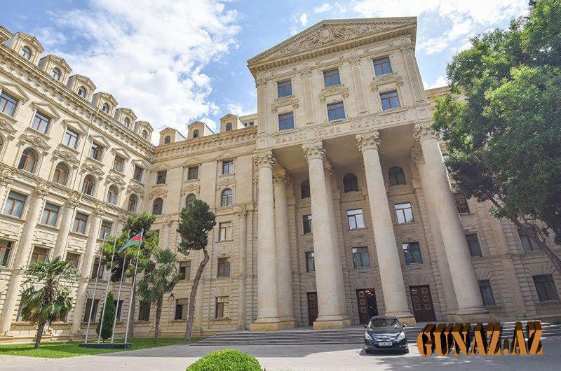 Azərbaycan XİN Bayraq günü ilə bağlı paylaşım edib