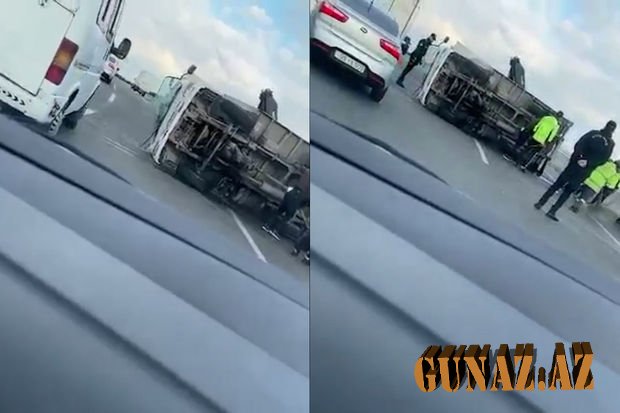 Bakıda yük maşını aşdı