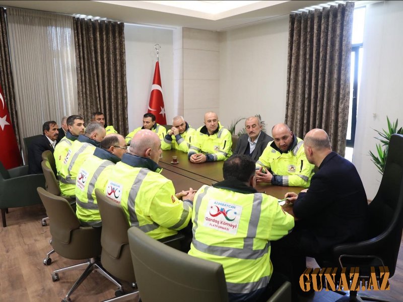 “Qardaş Köməyi” Platformasını təmsil edən heyət Türkiyədəki zəlzələ bölgəsində səfərdədir