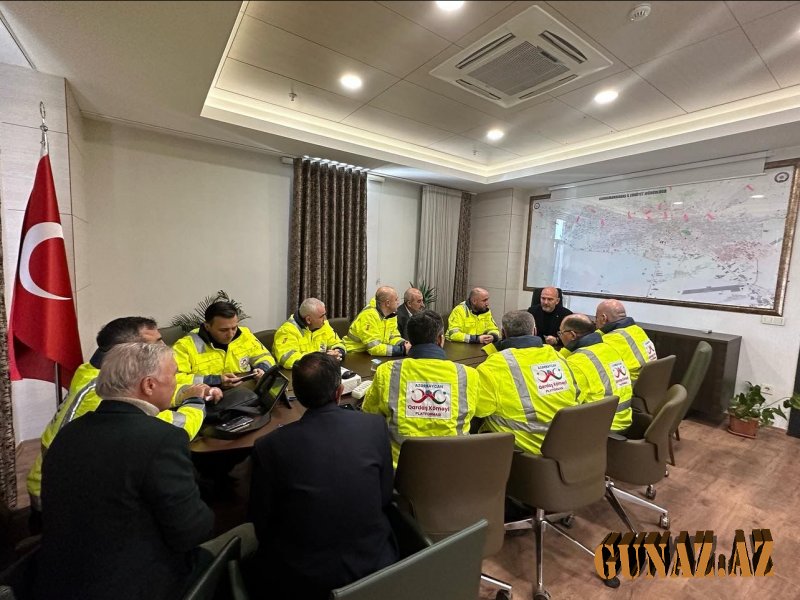 “Qardaş Köməyi” Platformasını təmsil edən heyət Türkiyədəki zəlzələ bölgəsində səfərdədir