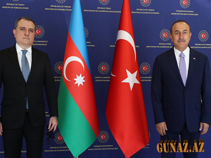 Bayramov və Çavuşoğlu telefonla danışıb