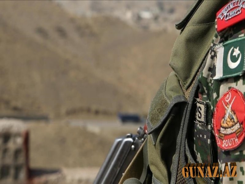 İranla sərhəddə Pakistanın 4 əsgəri öldürüldü