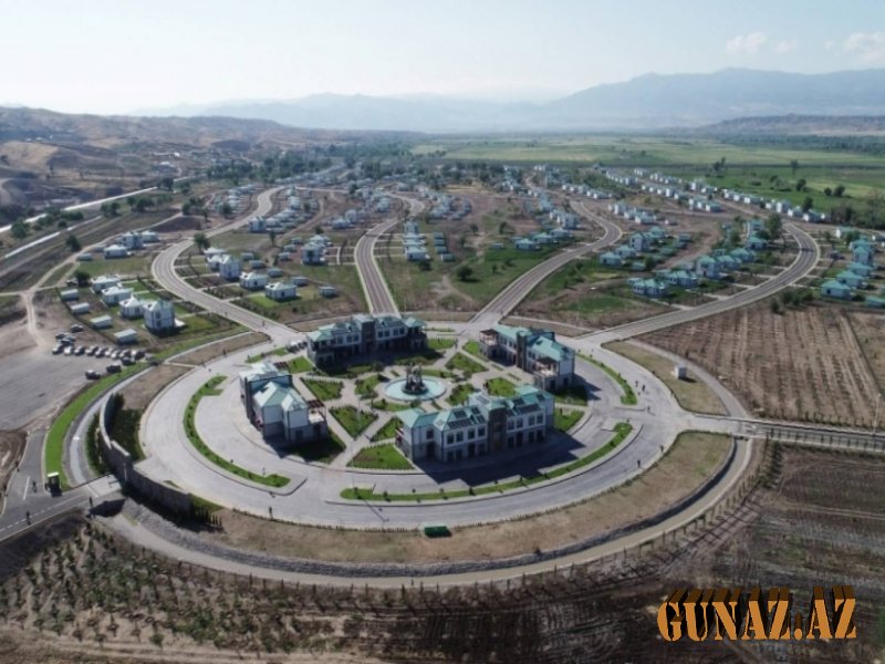 ZƏFƏR İQTİSADİYYATININ MÜDRİK FƏLSƏFƏSİ-FOTOLAR