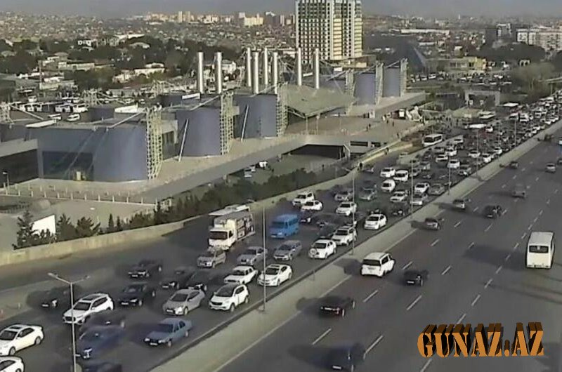 Bakının bir sıra yollarında tıxac var