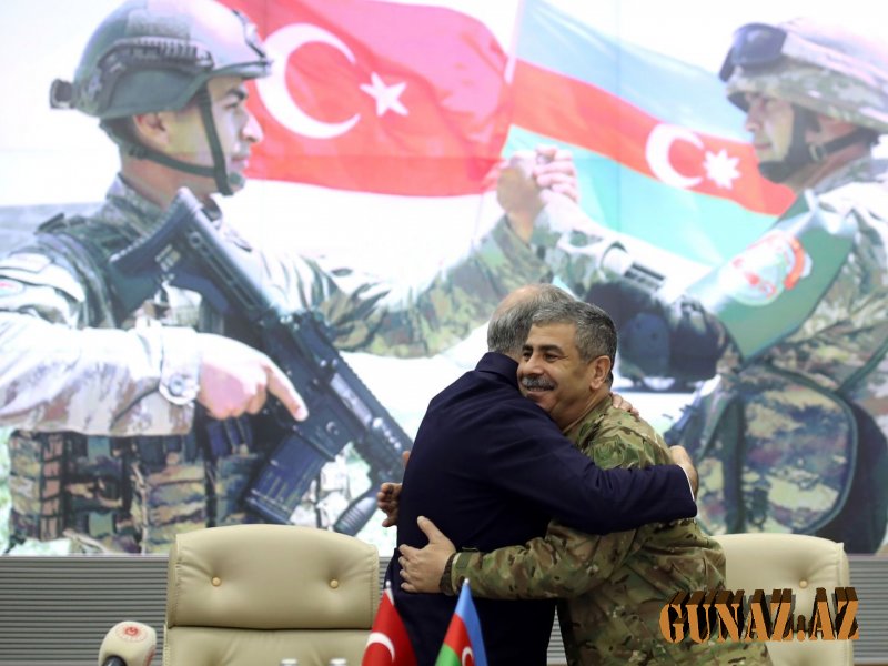 Zakir Həsənov Akarla təlimləri izlədi