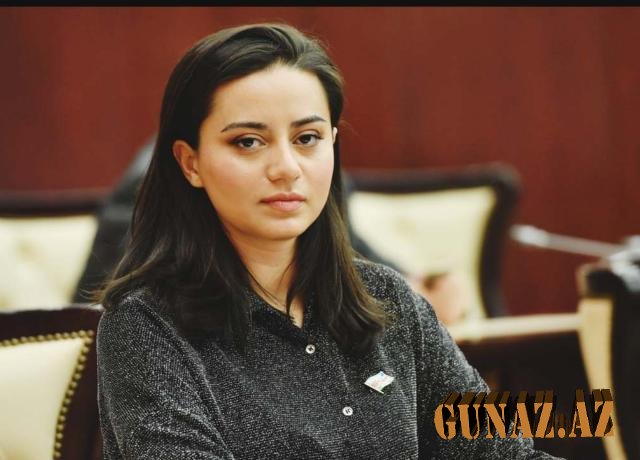 Azərbaycan dünyaya günəş kimi doğdu....
